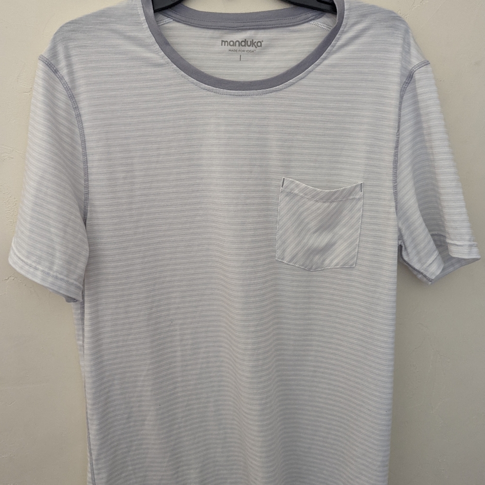 Manduka Men's Pocket Yoga T-shirt Medium